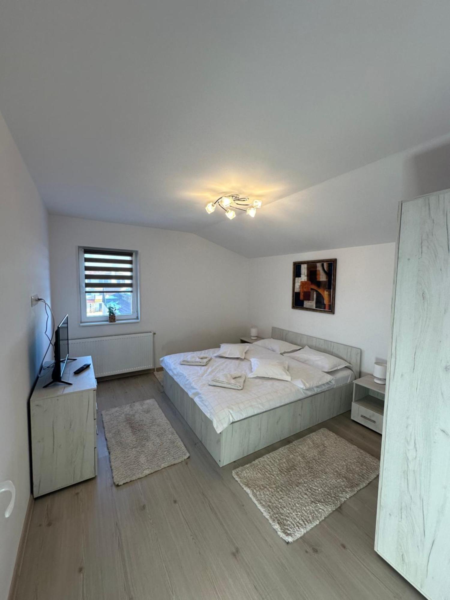 Jokai Apartments Nr9, Code Entry Sfântu-Gheorghe Esterno foto